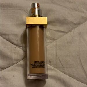Prada Skin Optimizing Foundation - Ln15